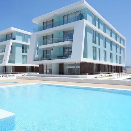 T3 Baia De Sao Martinho Apartment *